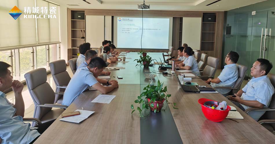 强化专业技术，提高服务水平  营销部发展业务技术培训