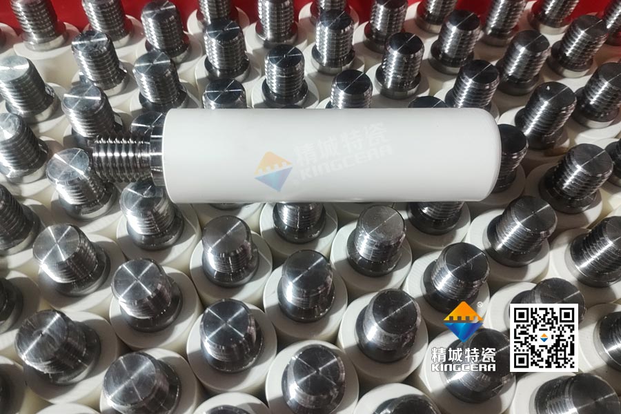 握别金属传染与断裂：纯陶瓷棒钉助力锂电砂磨机棒钉优化升级